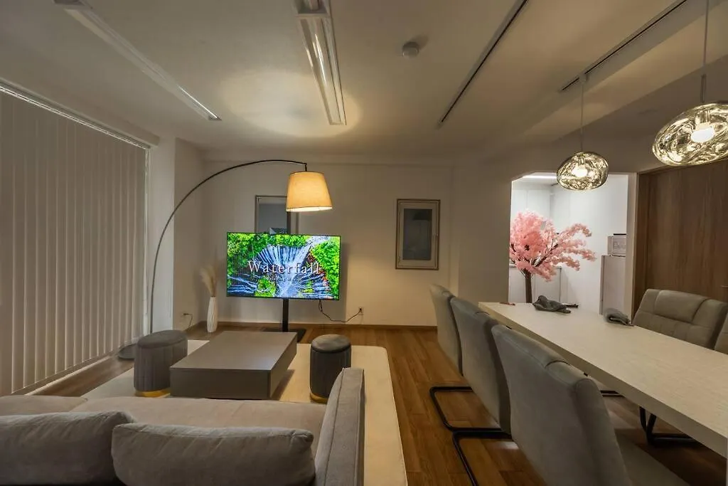 Apartment 渋谷駅電車1分 恵比寿駅徒歩2分 85平米最大6名 東京 新宿 上野 銀座 池袋 築地直通 Tokyo