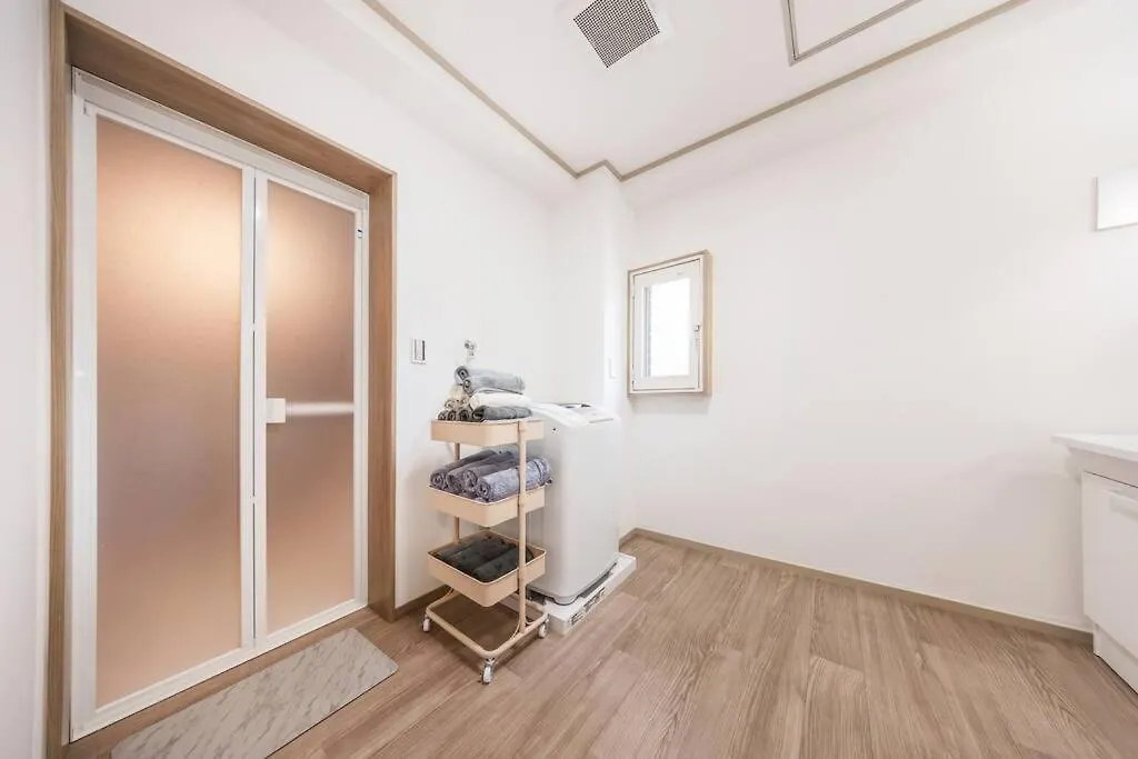 Apartment 渋谷駅電車1分 恵比寿駅徒歩2分 85平米最大6名 東京 新宿 上野 銀座 池袋 築地直通 Tokyo